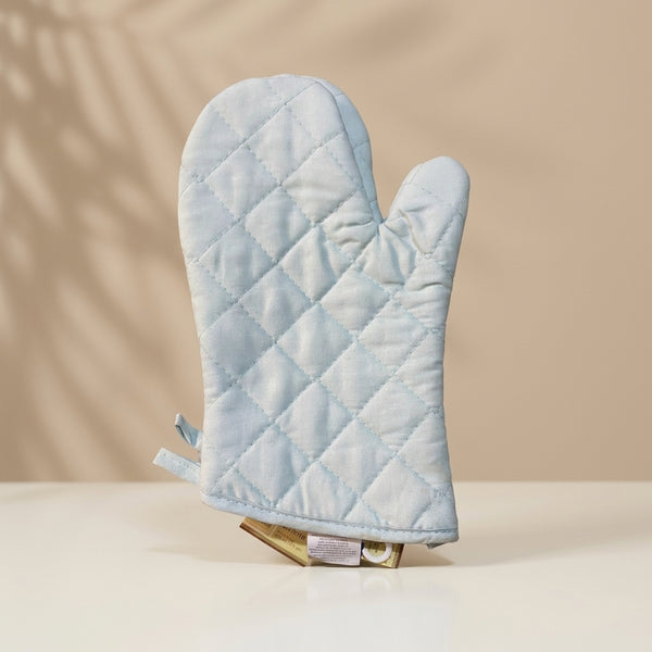 Light Blue Quilted Oven Mitt